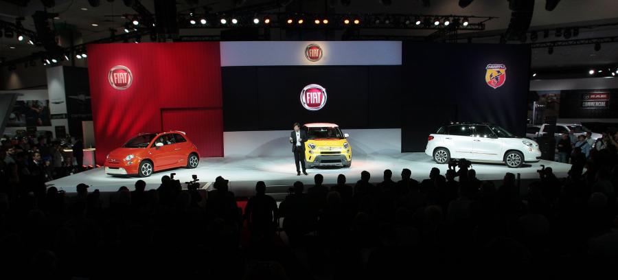  Fiat 500e 2013 года  (US) (фото 2 из 37)